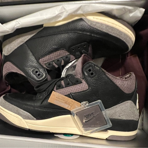 Jordan Black and Gray Retro Jordan 3 OG SP A Ma Maniere - Picture 1 of 14